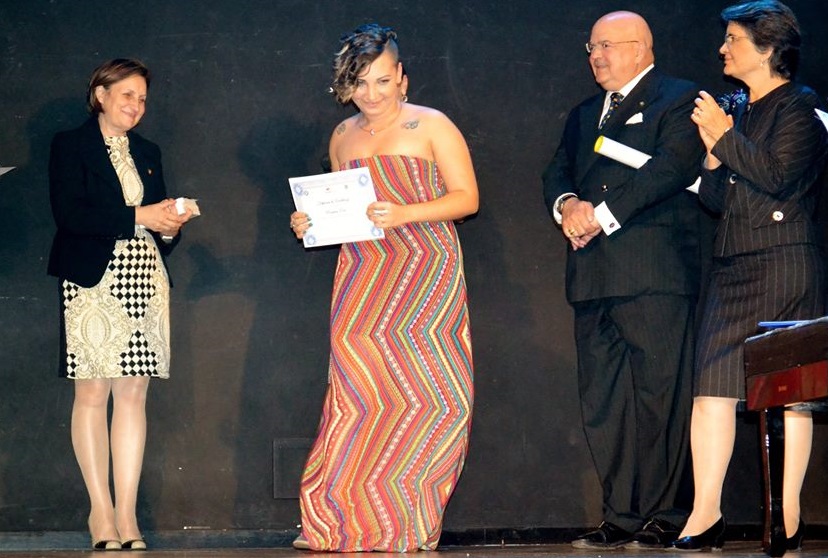 Roxana Ene, premiata alla  5° edizione festival PROPATRIA, 2015 ,,Festival Internazionale dei Giovani Talenti Romeni", nella foto con Mioara Moraru, Prof. Fernando Crociani Baglioni e  Tatiana Covor.